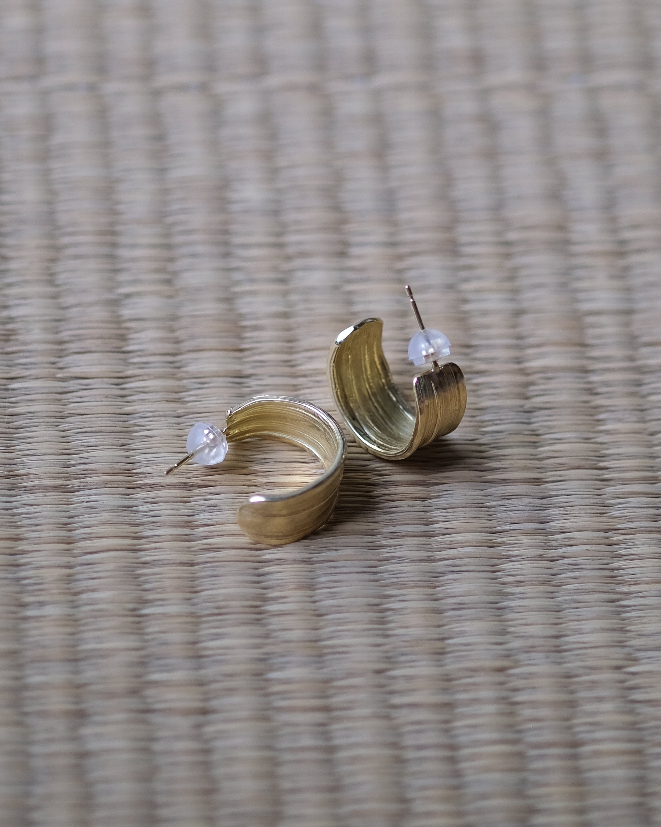 Bold Textured 18 karat Gold Hoops