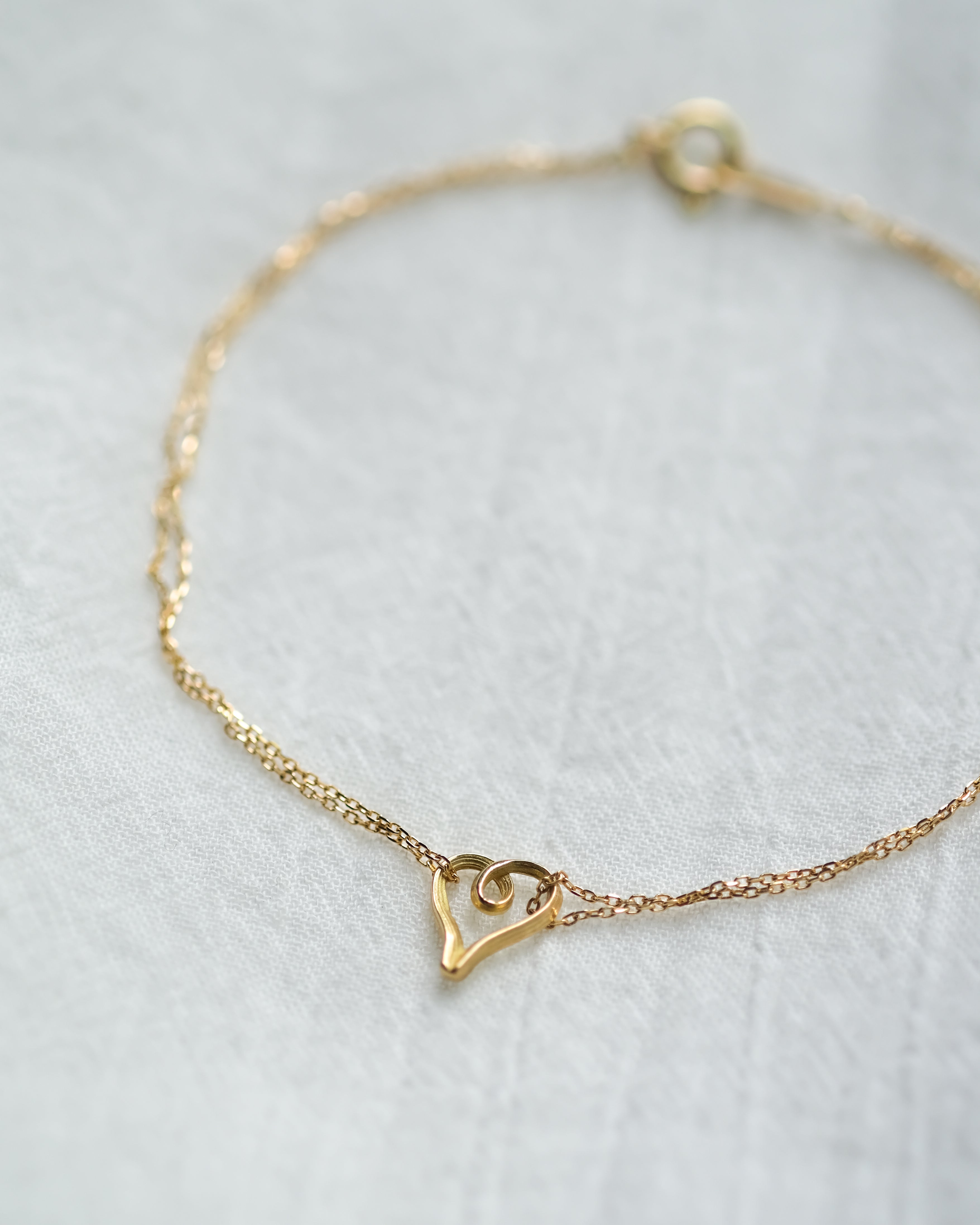 Delicate Small Gold Heart Bracelet