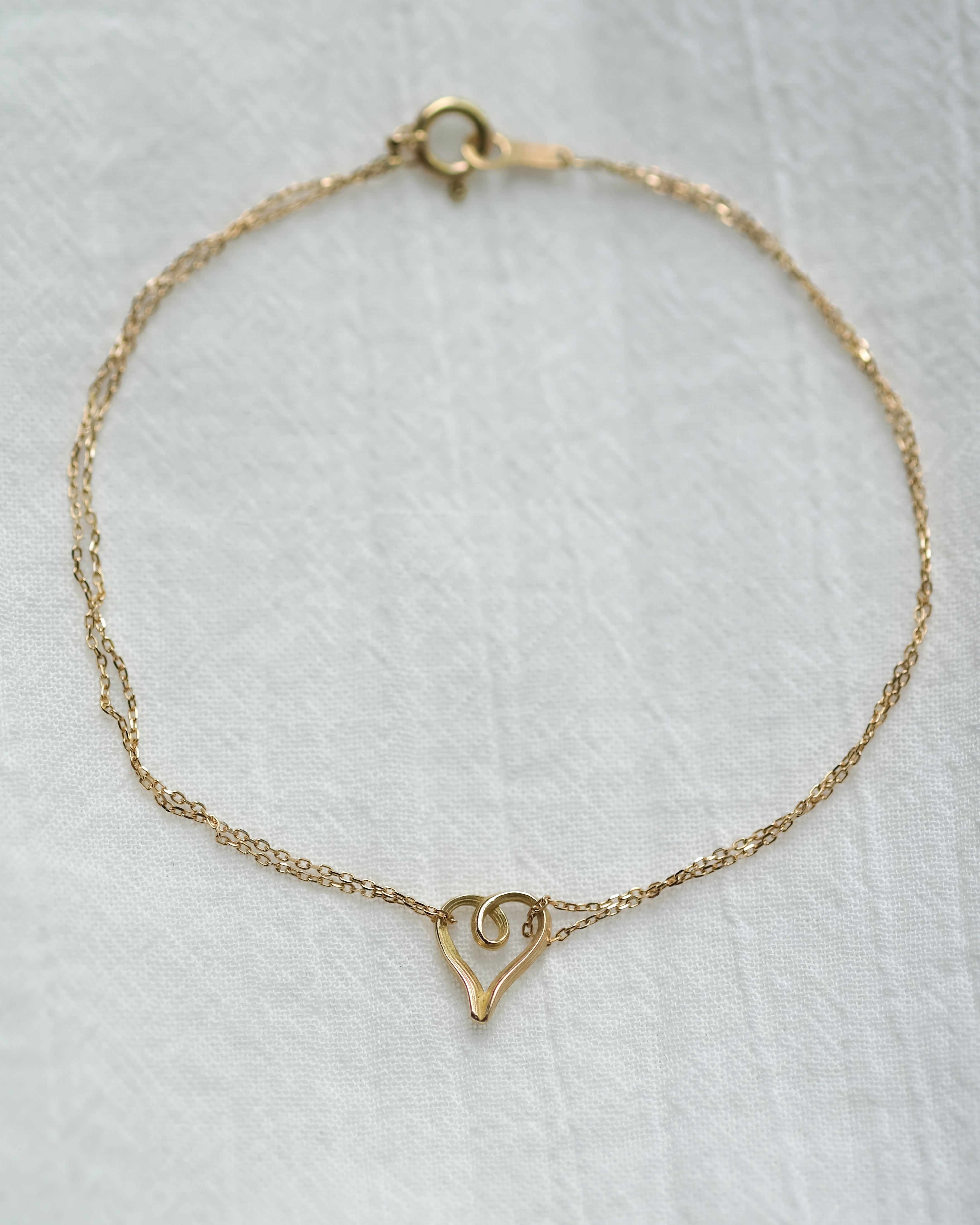 Delicate Small Gold Heart Bracelet